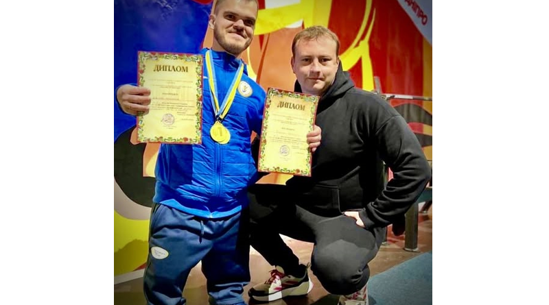 Спортсмен Одеського РЦ «Інваспорт» виборов дві золоті медалі чемпіонату України з пара пауерліфтингу